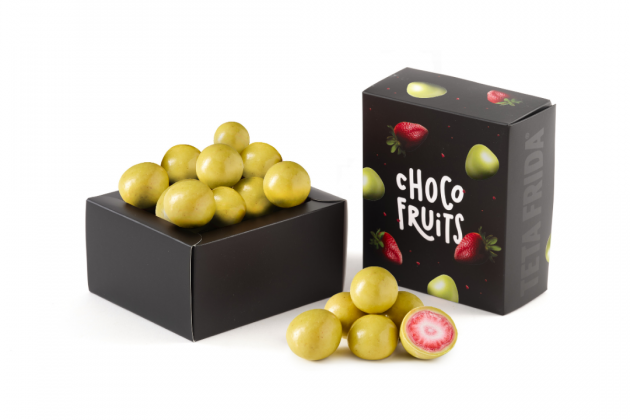 premium Choco fruits Ganze Erdbeeren in weißer Schokolade mit Pistazien