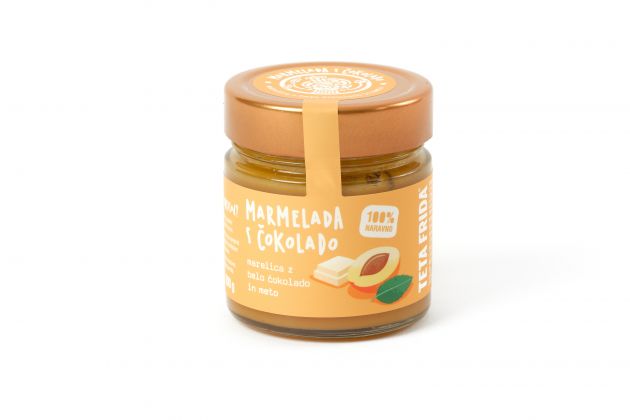 Aprikosenmarmelade mit weißer Schokolade und Minze
