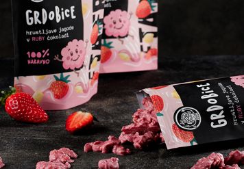 Neuer Schoko-Crunchies Geschmack - Knusprige Erdbeeren in Ruby Schokolade