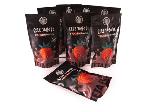 Ganze Erdbeeren in Protein Schokolade Paket 7+1 Gratis